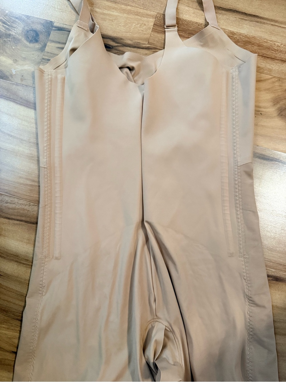 NWT Honeylove Mid-Thigh Bodysuit Shapewear 1X Wireless Bra Targeted Compression - Picture 8 of 11
